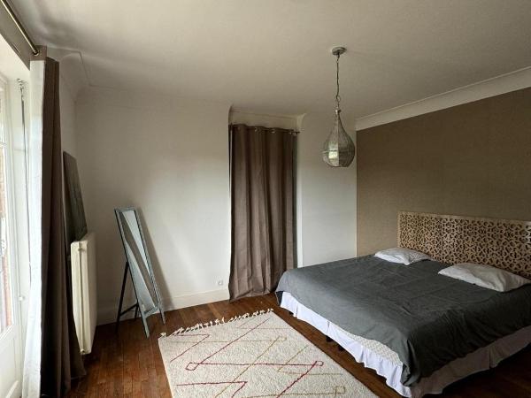 douces nuits : photo 3 de la chambre chambre double avec salle de bains privative