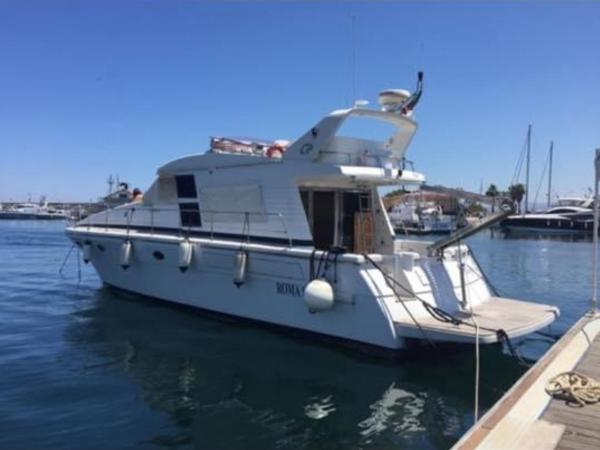 B&B yacht palermo : photo 2 de la chambre mobile home