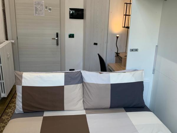 DROOMS 4,0 domotic smart self 24h,7 vicino treni Porta Susa e Centro Storico : photo 10 de la chambre chambre deluxe