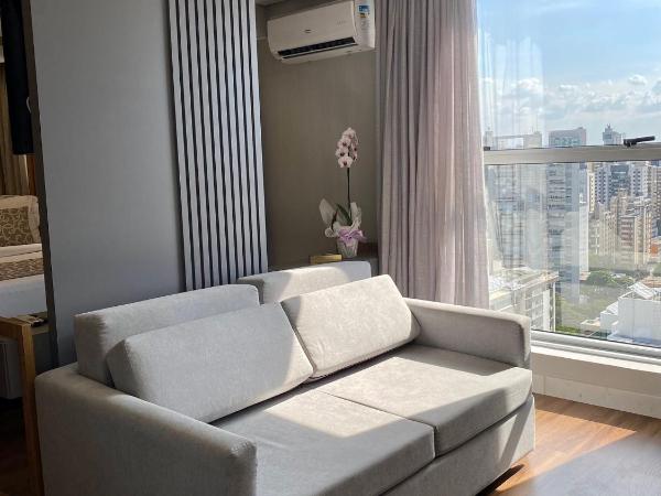 H2 Platinum Lourdes : photo 7 de la chambre penthouse suite with spa bath and panoramic view