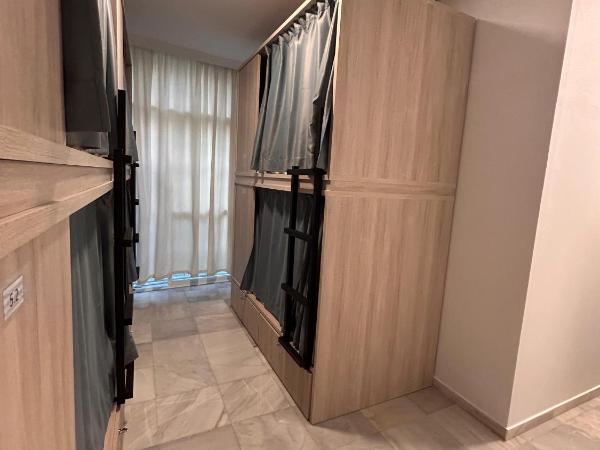 Hostel Sorolla Playa : photo 3 de la chambre lit dans dortoir mixte de 6 lits