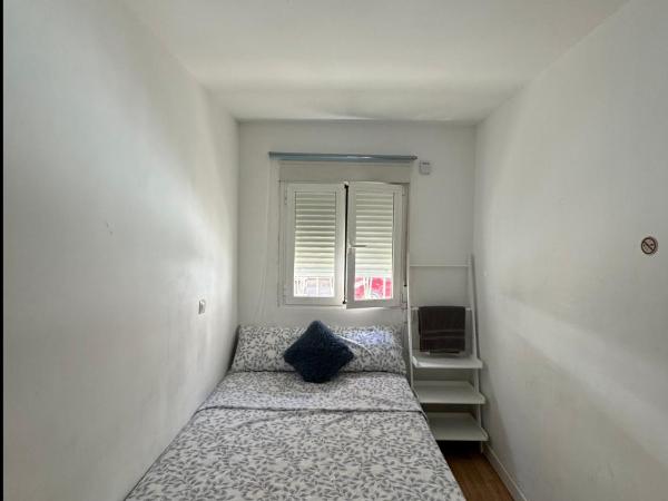 Habitación con baño compartido : photo 2 de la chambre chambre double standard avec salle de bains commune