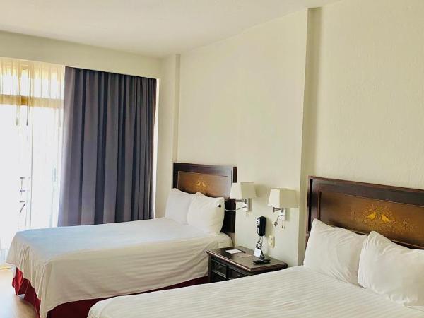 Hotel Fenix : photo 8 de la chambre chambre standard avec 2 lits doubles