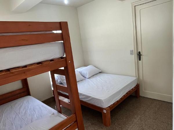 Nuhh Hostel : photo 3 de la chambre chambre quadruple