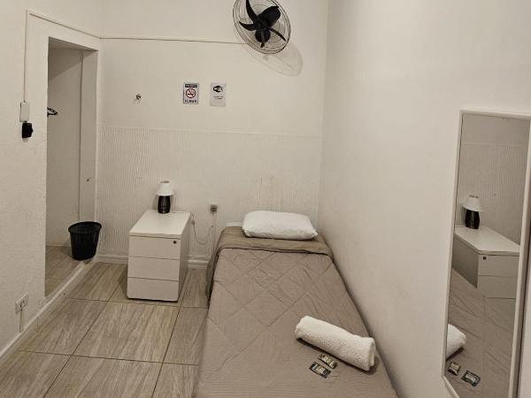 LÍAH Hostel & Suites : photo 2 de la chambre chambre simple standard