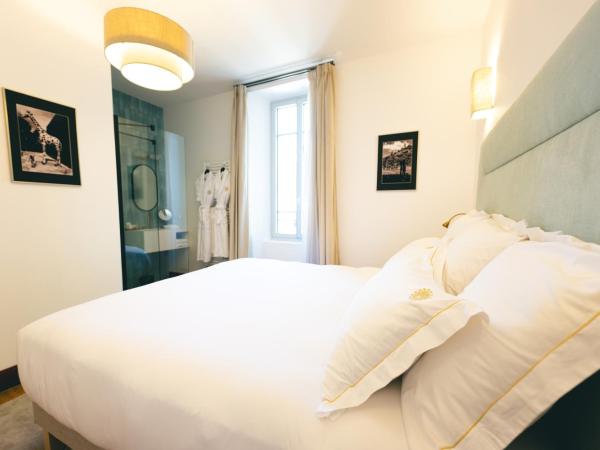 Villa Lorenzo - Chambres & Restaurant - Barcelonnette : photo 2 de la chambre chambre double standard