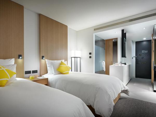 L7 Myeongdong : photo 4 de la chambre superior twin city view - breakfast for 2 (a twosome place panini set)