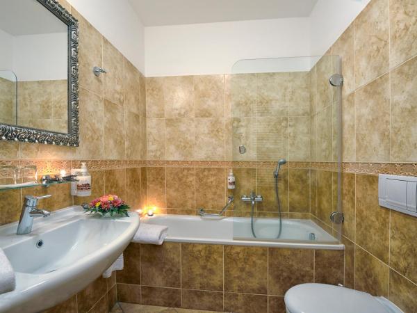 Hotel Continental : photo 5 de la chambre chambre deluxe