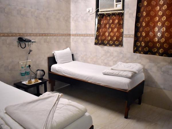 Hotel Kamal : photo 7 de la chambre chambre lits jumeaux deluxe