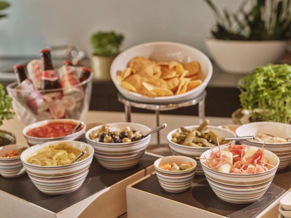 BANKS Antwerp : photo 4 de la chambre hébergement double confortable