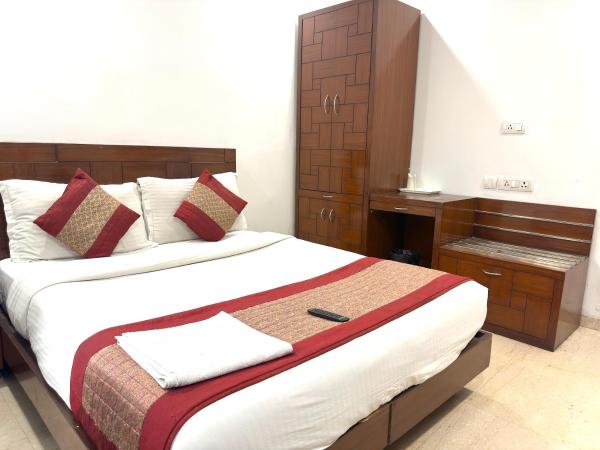 Hotel The Daanish Residency - Karol Bagh : photo 2 de la chambre chambre double ou lits jumeaux