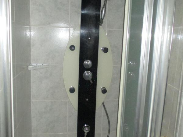 Guest House Villa Daniel : photo 2 de la chambre chambre double standard avec balcon