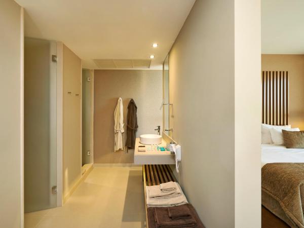 VidaMar Resort Hotel Algarve : photo 4 de la chambre chambre double ou lits jumeaux prestige - vue sur piscine ou jardin - demi-pension incluse