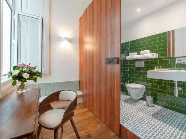 Lisbon Cheese & Wine Suites : photo 4 de la chambre chambre double avec vue intérieur