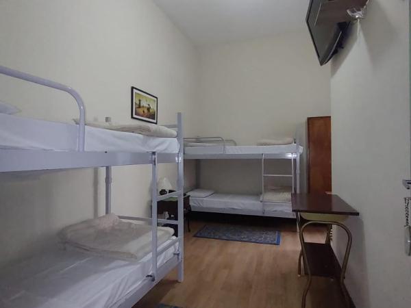 Hotel Cervantes : photo 1 de la chambre chambre quadruple standard