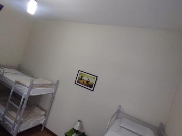 Hotel Cervantes : photo 2 de la chambre chambre quadruple standard