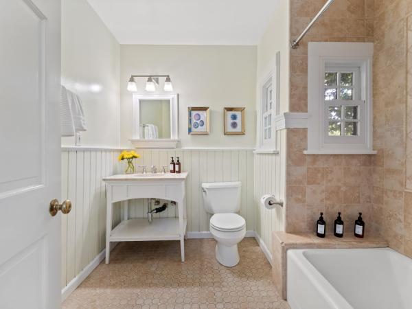 Channel Road Inn, A Four Sisters Inn : photo 5 de la chambre chambre lit queen-size