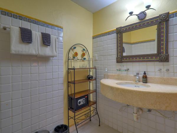 Casa Del Maya Bed & Breakfast : photo 3 de la chambre chambre lit queen-size 
