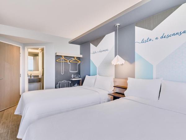 One Puerto Vallarta Aeropuerto : photo 1 de la chambre deluxe, 2 twin