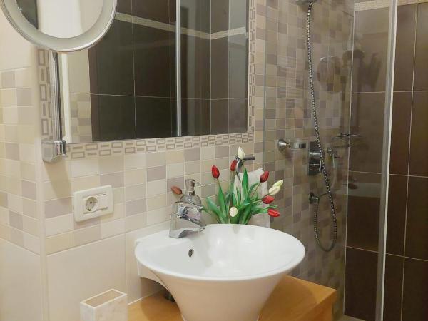 Boutique Guest Accommodation Zephyrus : photo 2 de la chambre appartement 1 chambre avec balcon