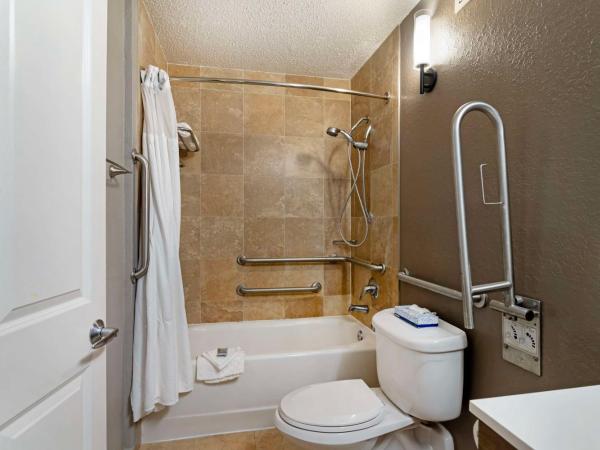 Best Western Savannah Historic District : photo 4 de la chambre chambre avec 2 lits queen-size - accessible aux personnes à mobilité réduite