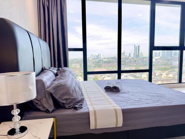 MidValley Southkey Mosaic 6-9pax Netflix-SmartTV70inch : photo 2 de la chambre appartement 1 chambre supérieur