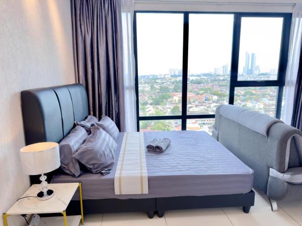 MidValley Southkey Mosaic 6-9pax Netflix-SmartTV70inch : photo 7 de la chambre appartement 1 chambre supérieur