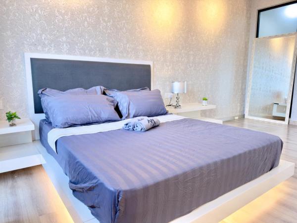 MidValley Southkey Mosaic 6-9pax Netflix-SmartTV70inch : photo 8 de la chambre appartement 1 chambre supérieur