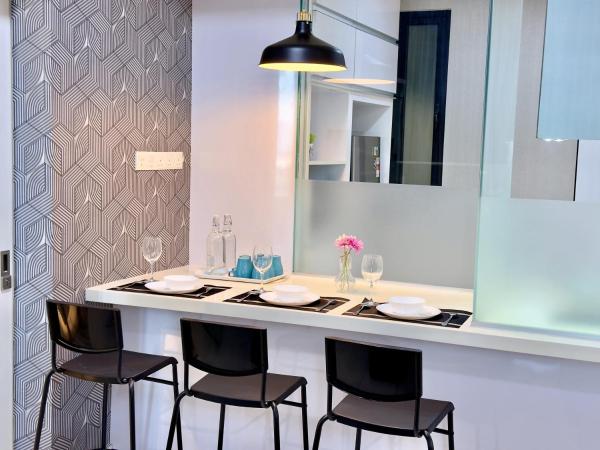 MidValley Southkey Mosaic 6-9pax Netflix-SmartTV70inch : photo 10 de la chambre appartement 1 chambre supérieur