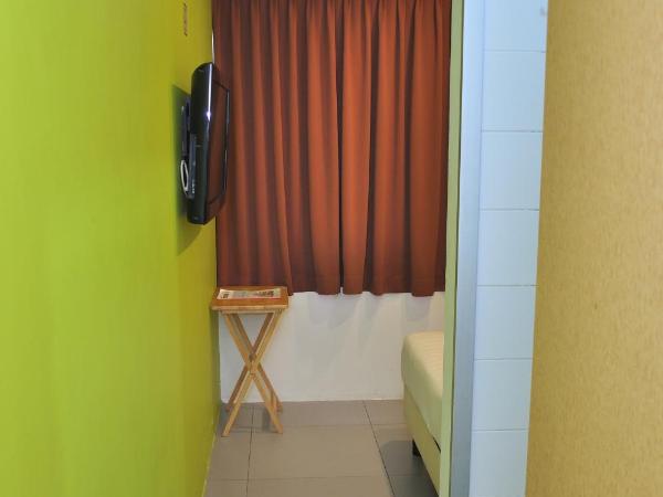 Kuching Transit Inn : photo 3 de la chambre chambre simple