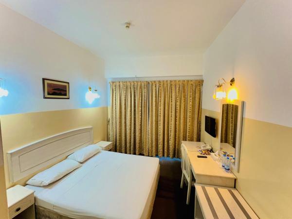 Queens Hotel : photo 8 de la chambre chambre double standard