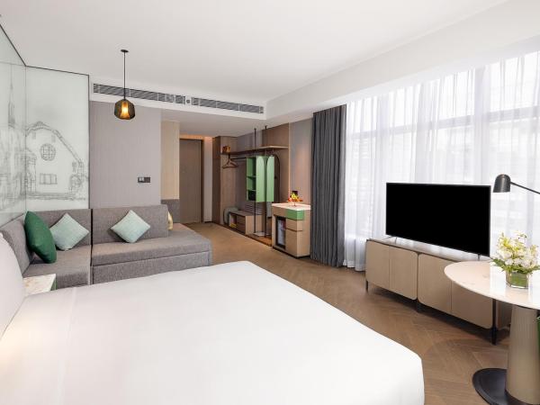 Holiday Inn & Suites Qingdao Jinshui, an IHG Hotel : photo 4 de la chambre standard king room with extra floor space