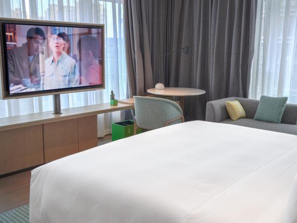 Holiday Inn & Suites Qingdao Jinshui, an IHG Hotel : photo 4 de la chambre suite 1 chambre lit king-size