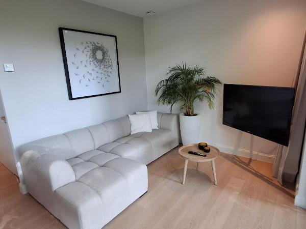 Privé studio in groene omgeving van Brugge gratis fietsen & parkeerplaats : photo 4 de la chambre studio lit king-size deluxe