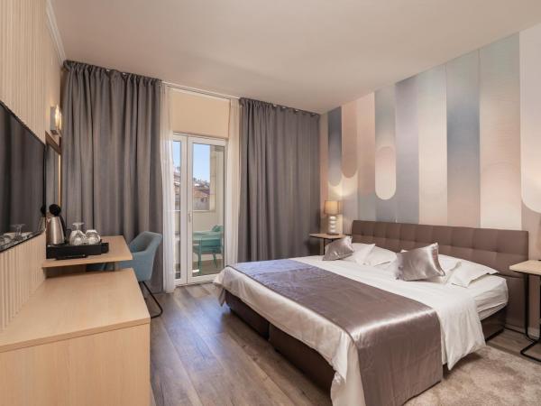 Berkeley Hotel : photo 2 de la chambre chambre double/lits jumeaux avec balcon

