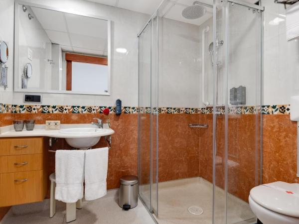 Daniya Denia Spa & Business 4* : photo 2 de la chambre chambre double ou lits jumeaux