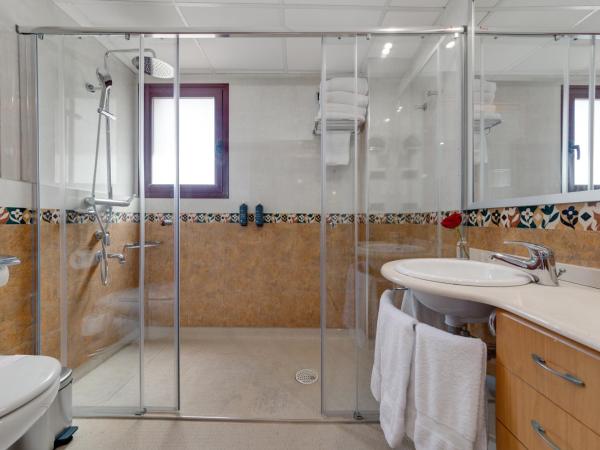 Daniya Denia Spa & Business 4* : photo 3 de la chambre suite junior familiale