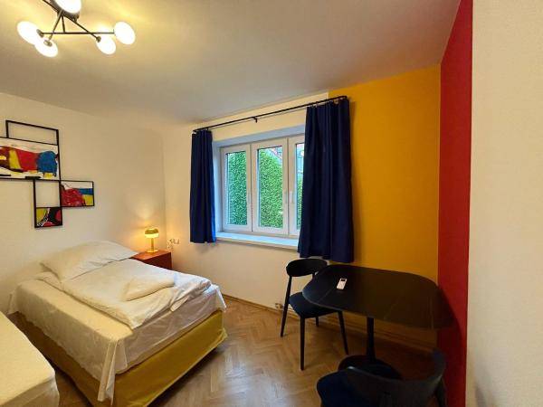 Cybulskiego Guest Rooms : photo 1 de la chambre appartement familial 1 chambre