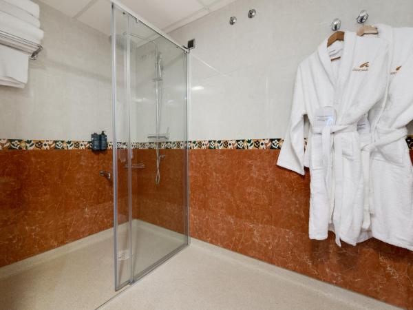 Daniya Denia Spa & Business 4* : photo 3 de la chambre chambre familiale - vue sur mer