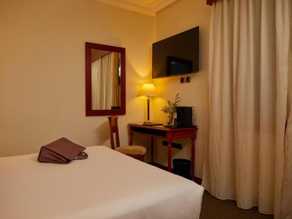 El Avenida Palace : photo 3 de la chambre hébergement Économique