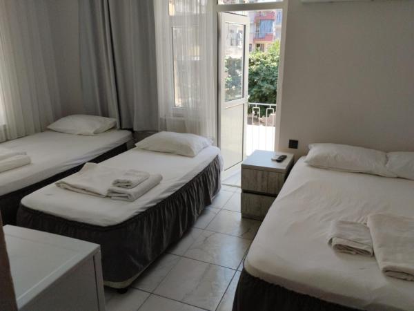 Atlas Pansıyon : photo 3 de la chambre chambre familiale deluxe