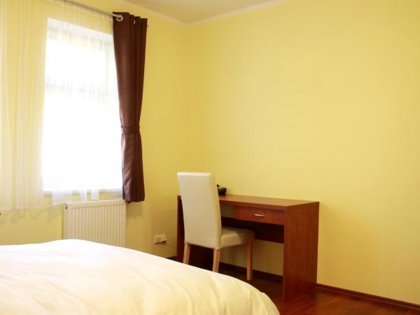 Hotel Vera : photo 5 de la chambre chambre familiale