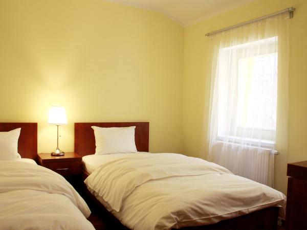 Hotel Vera : photo 2 de la chambre chambre familiale