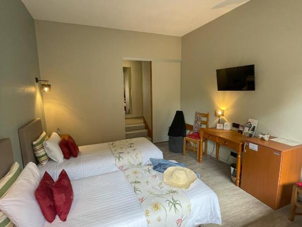 The Originals Boutique, Hôtel Clos Sainte Marie, Nevers : photo 2 de la chambre chambre double ou lits jumeaux avec terrasse