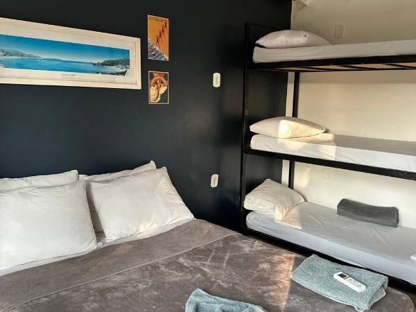 Gurú Hostel Buzios : photo 1 de la chambre chambre familiale