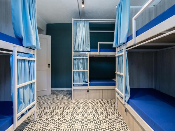 Walk in Hostel Faro Airport : photo 1 de la chambre chambre familiale