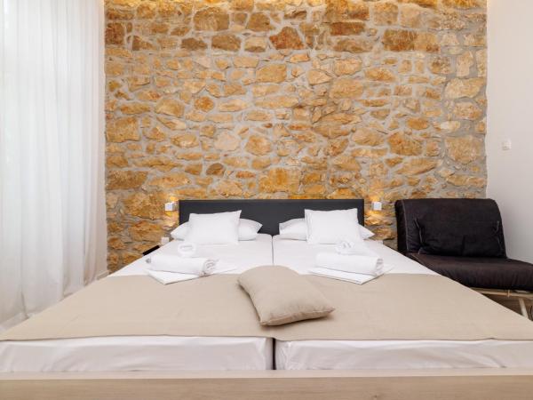 VILLA ERIKA : photo 5 de la chambre studio avec balcon