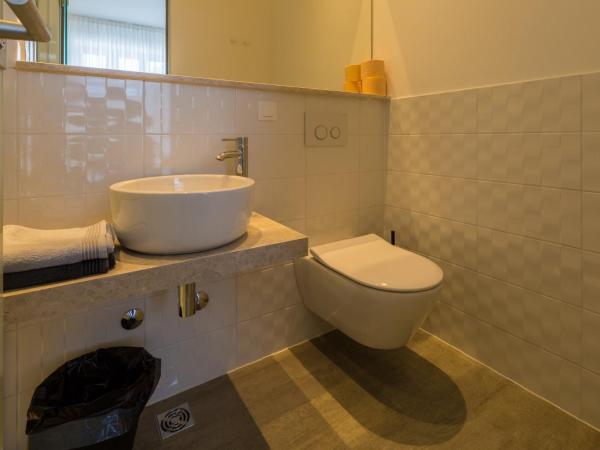 VILLA ERIKA : photo 6 de la chambre chambre double ou lits jumeaux standard