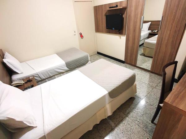 Via Contorno Hotel : photo 2 de la chambre chambre lits jumeaux