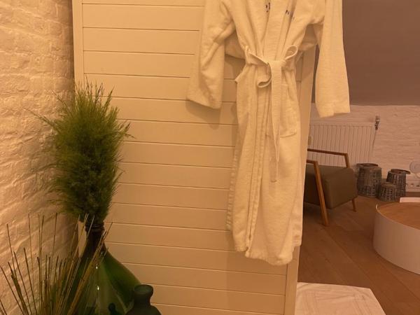 Maison Noppius : photo 5 de la chambre suite deluxe avec lit king-size